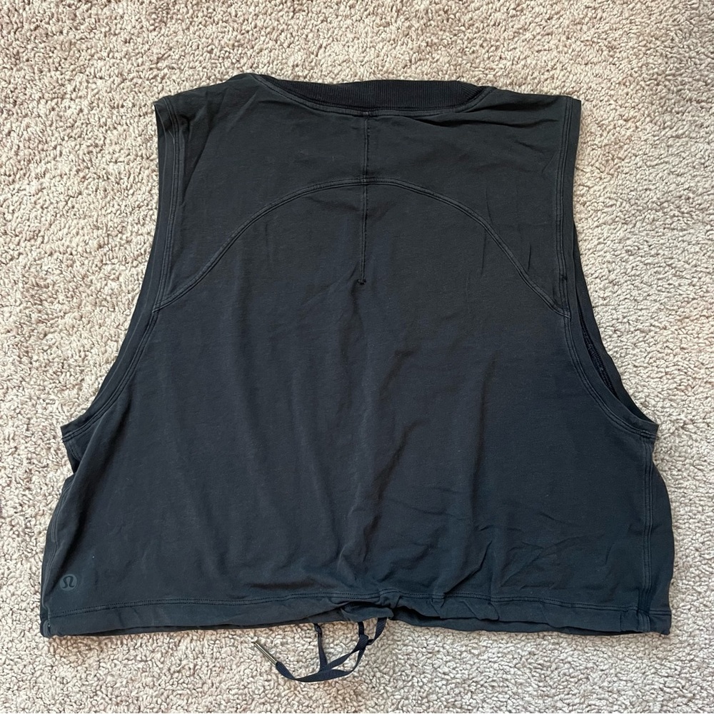 LuluLemon Black Tank Size 8 Great Condition Cinch Waist🖤